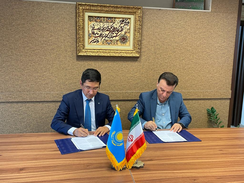 امضا تفاهم نامه همکاری های مشترک میان اتاق مشترک بازرگانی ایران و قزاقستان