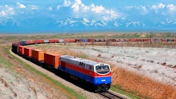 حمل و نقل ریلی در کریدور میانی