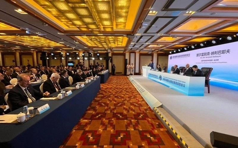 قزاقستان در نشست عالی‌رتبه کریدور میانی در پکن شرکت کرد